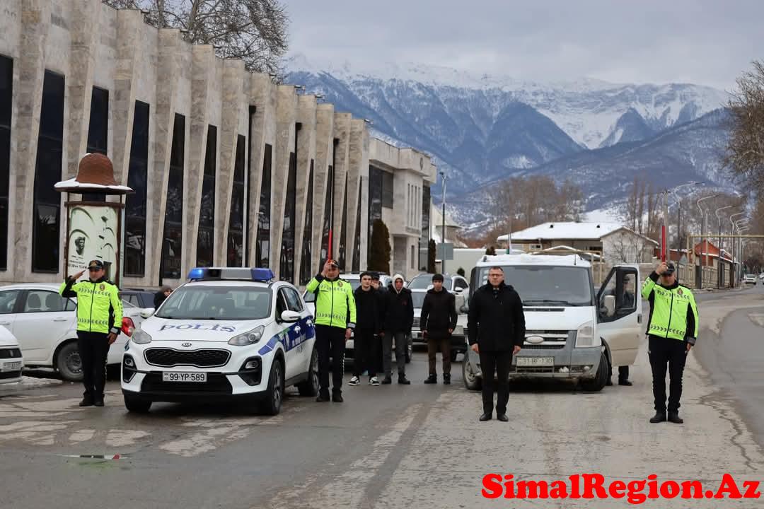 İsmayıllı rayonunda Xocalı faciəsi qurbanlarının xatirəsi bir dəqiqəlik sükutla yad edilib.
