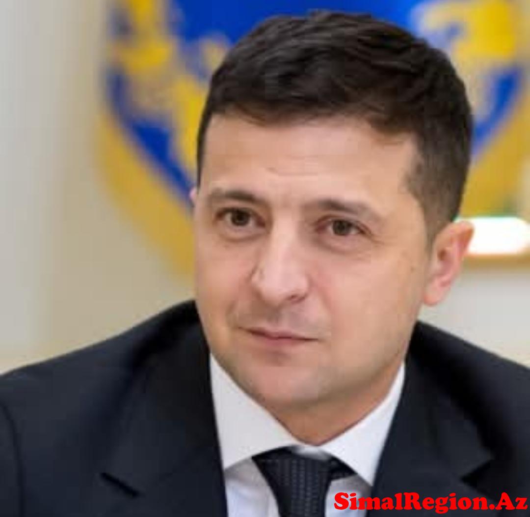 Dünən, erməni əsilli kinorejissor Sarik Andreasyan, Ukrayna prezidenti Vladimir Zelenskinı, erməni uşaqlarının ölümündə ittiham edib.