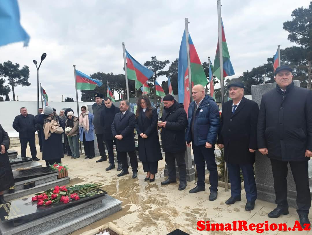 YAP Nəsimi rayon təşkilatı şəhidləri ziyarət etdi