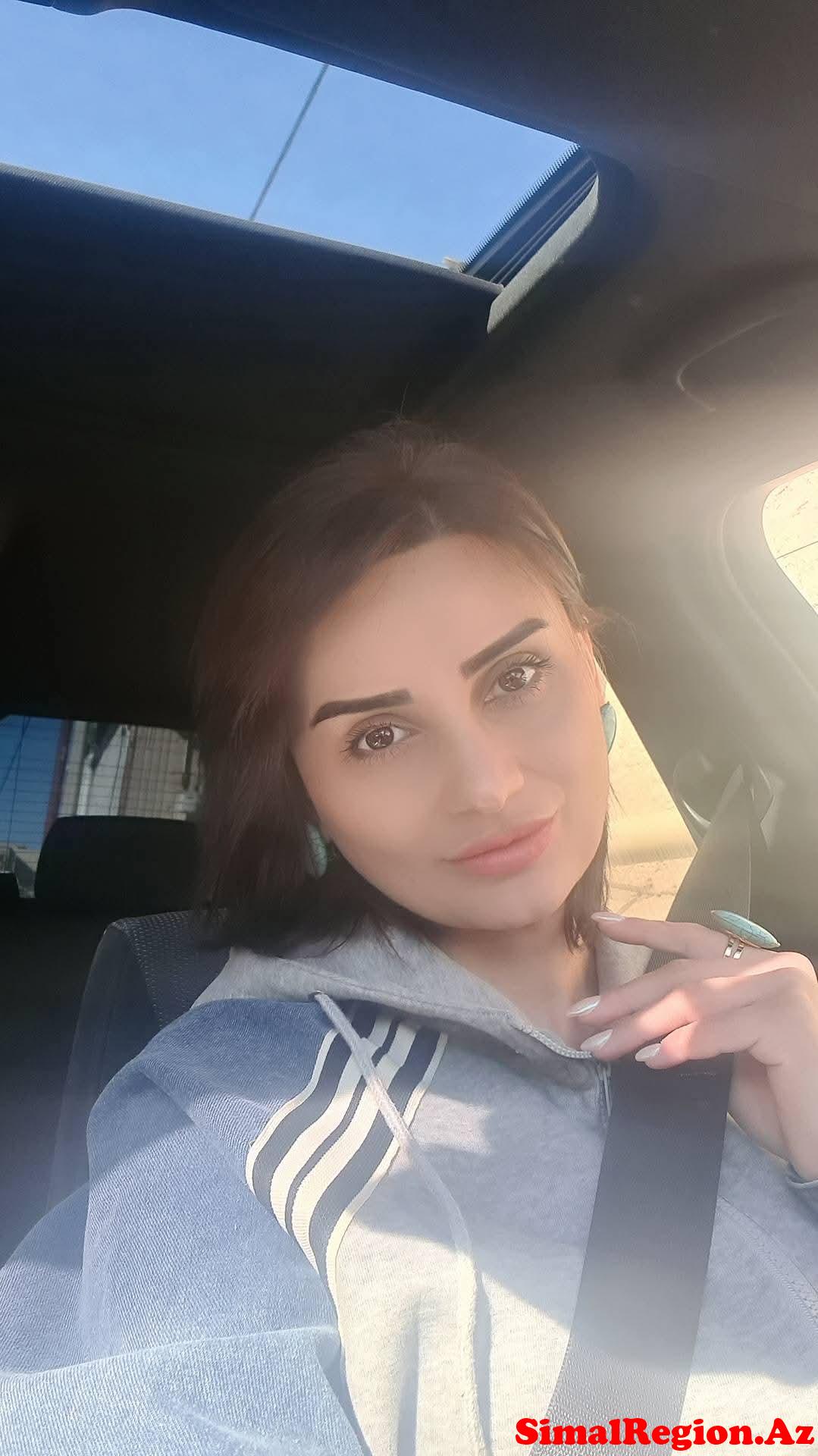 Bir biləydim kaş,məni kim unutdurur